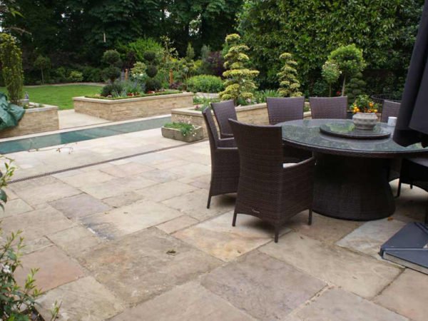 Yorkstone paving and cobbles - Natural Stone Consulting