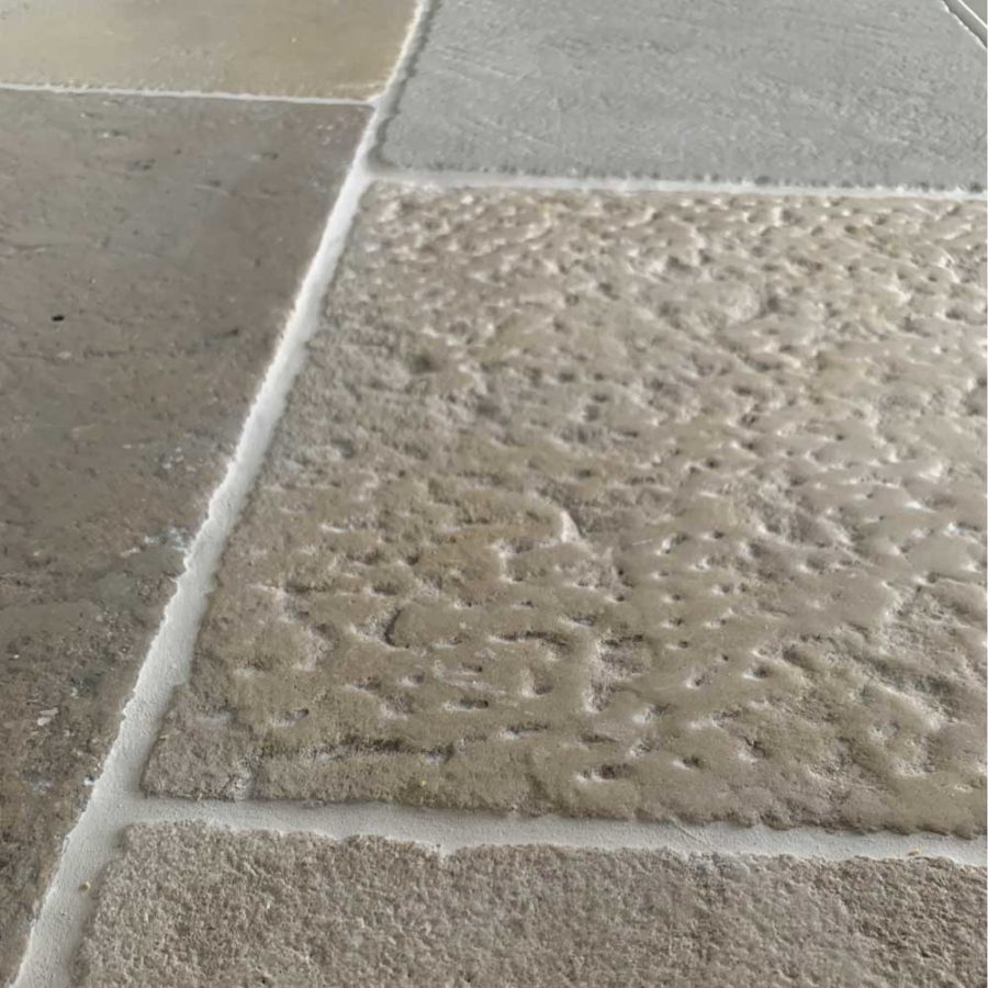 Kingham grey antiqued flagstones - Natural Stone Consulting