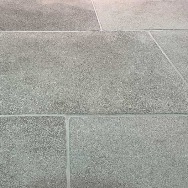 Chalon grey aged limestone paving